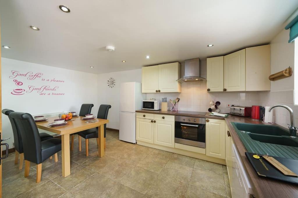 Millers Cottage Llandysul Exterior photo